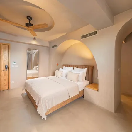 Roome Hotel